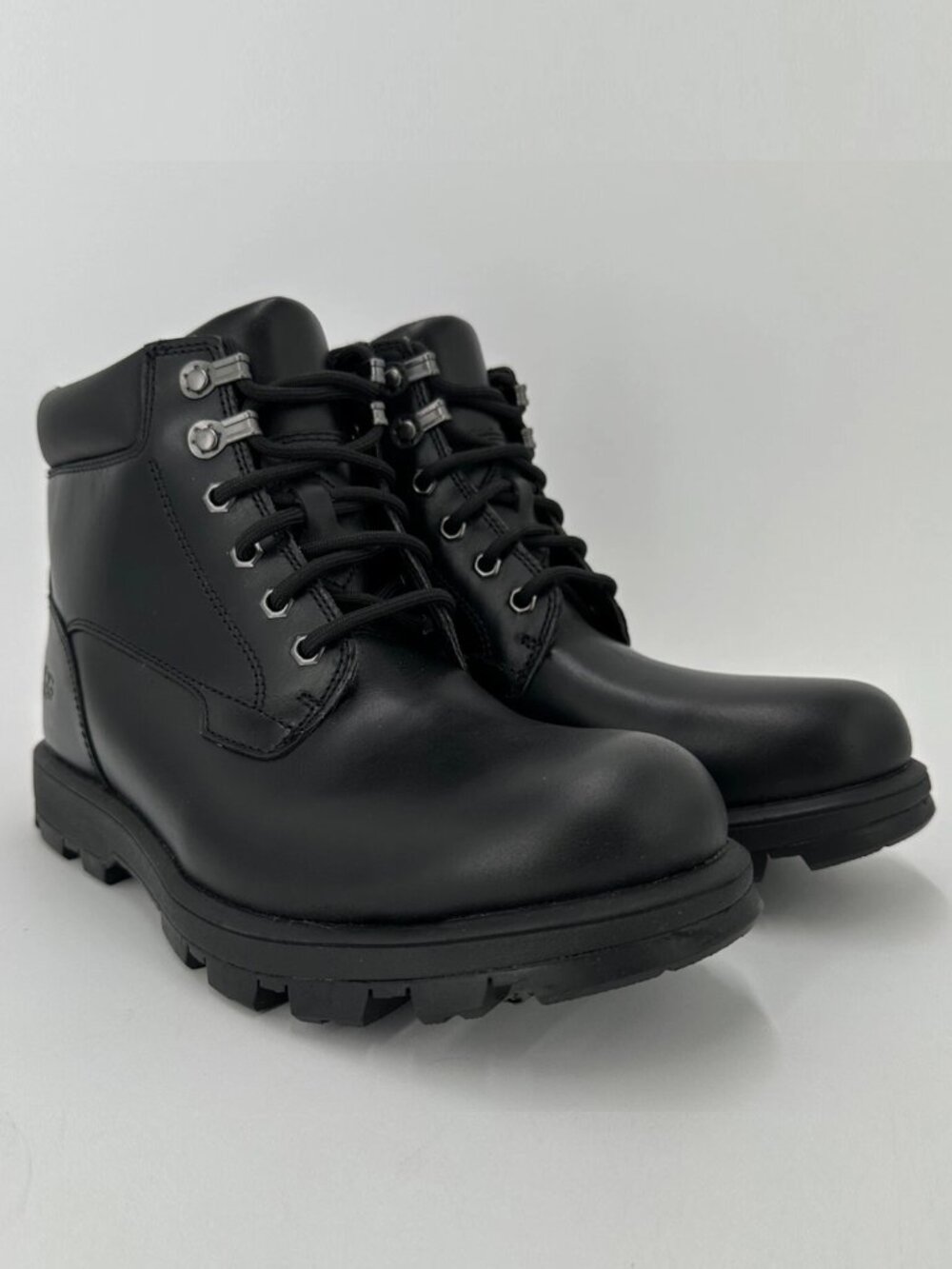 UGG Men's Steton Lace-up Boots size 7 Black Leather Water Repellent Wool-Lined